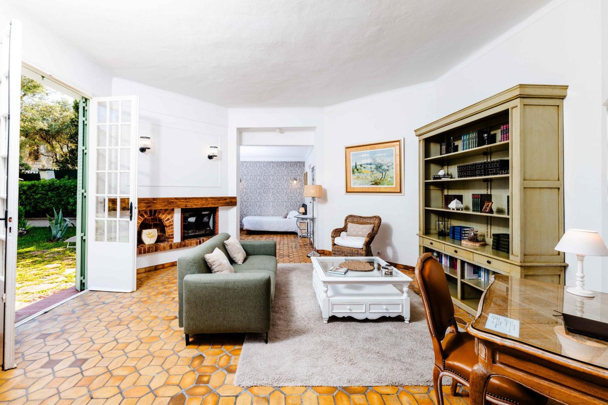 Mas Djoliba Otel Antibes Oda fotoğraf